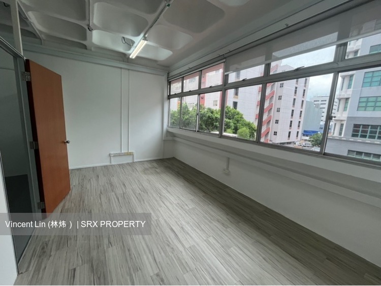 Valiant Industrial Building (D13), Factory #500814001